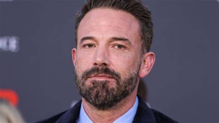 Ben Affleck's daughter Violet dons a face mask at starstudded fourth