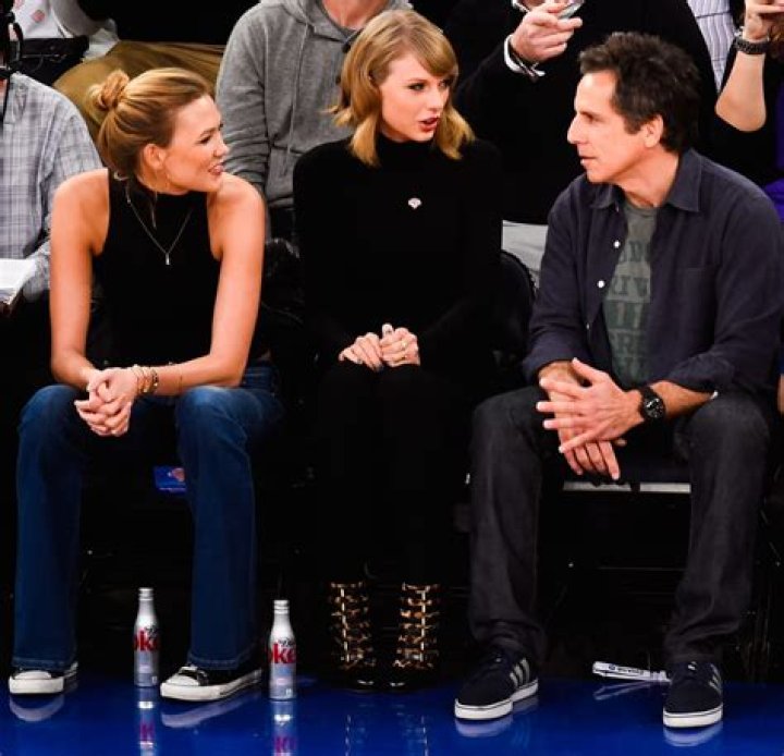 Karlie Kloss and Taylor Swift Vogue Loving These Looks Lily.fi