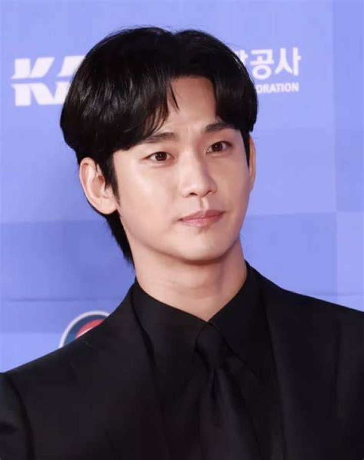 Kim Soo Hyun's University: Where The Star Studied