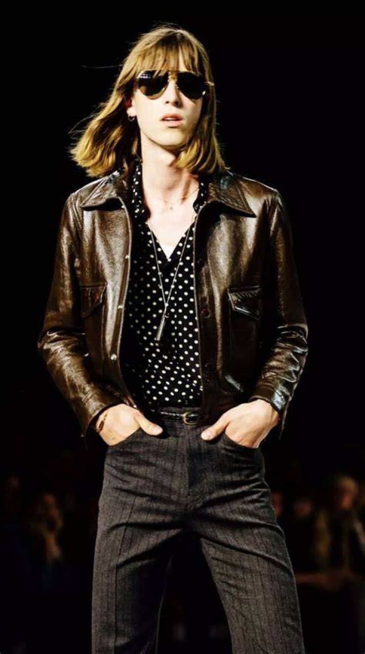Pin on Hedi Slimane (Fashion/Photo/AD)