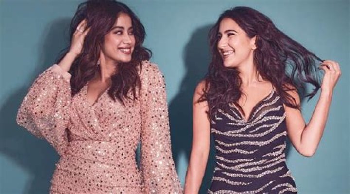 Sara Ali Khan Janhvi Kapoor Dated Pahariya Brothers इन दोनों भाईयों