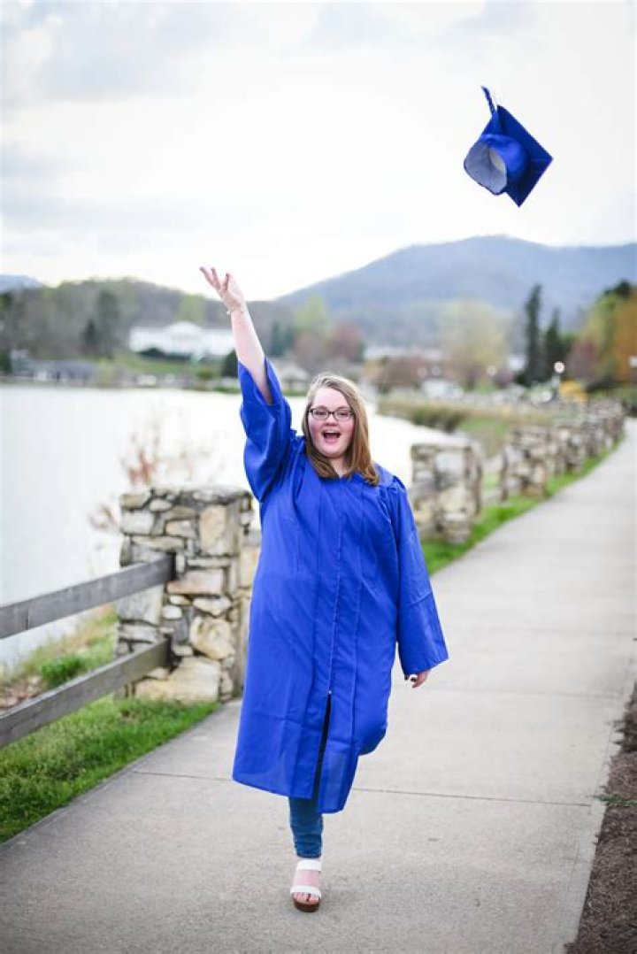 Senior Pictures Aubre Class of 2019 &mdash; Wildwood Media Asheville