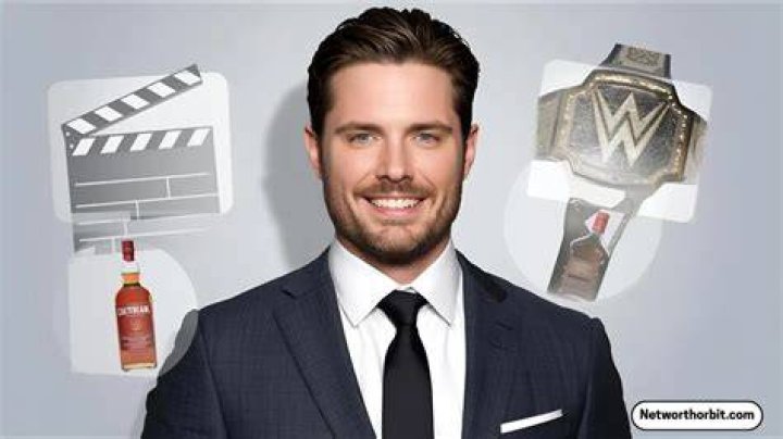 Stephen Amell Bio, Net Worth, Height