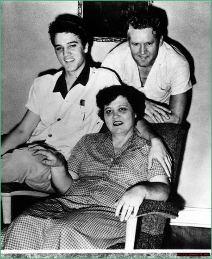 The Tragic Cause Of Elvis Presley's Mother's Untimely Demise