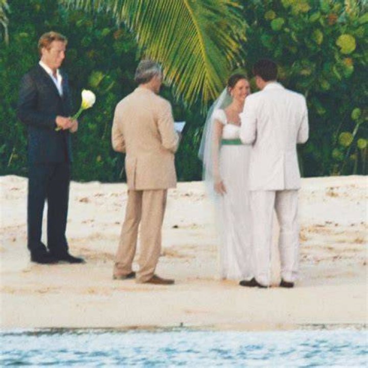 The Ultimate Guide To Ben Affleck And Jennifer Garner's Wedding Photos