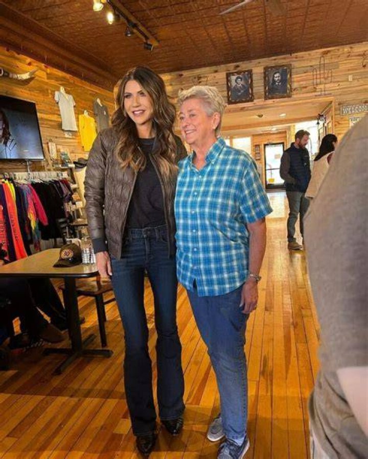 Uncover The Age Of South Dakota's Governor: Kristi Noem