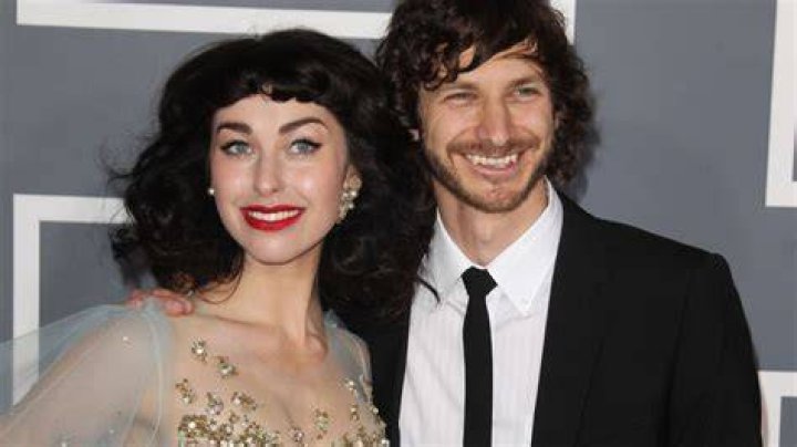 Unveiling Kimbra's Heart: Who Is Kimbra Married To?
