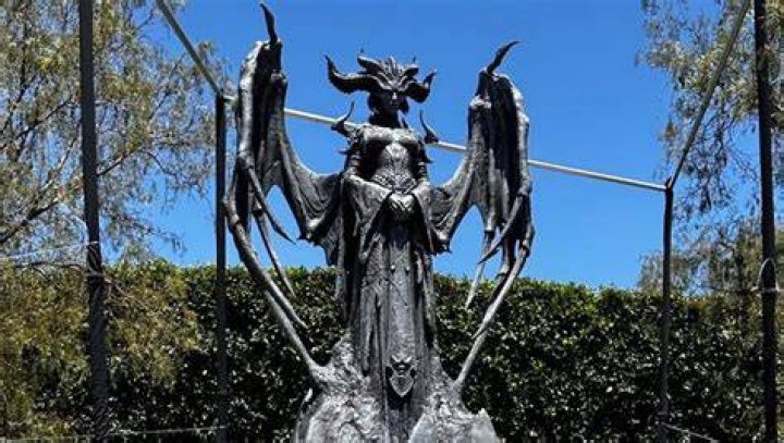 Unveiling The Secrets Of The "Statue Of Lilith" In Huweizar