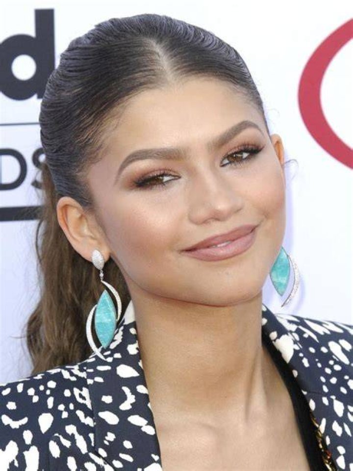 Zendaya, 22 Young Celebrity Role Models POPSUGAR Celebrity Photo 2