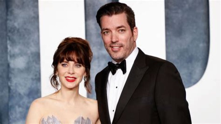 Zooey Deschanel and Jonathan Scott 'Started Talking as Friends' First